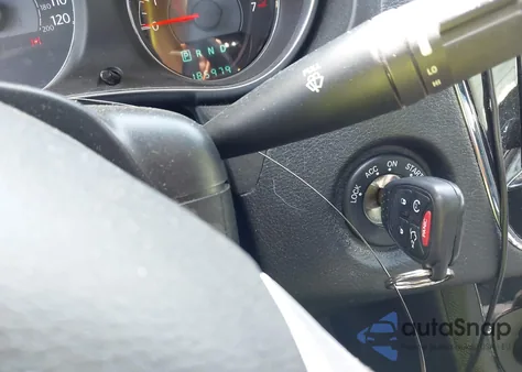 2013 Chrysler 200 Touring из США, поврежденный, VIN 1C3CCBBB4DN654818